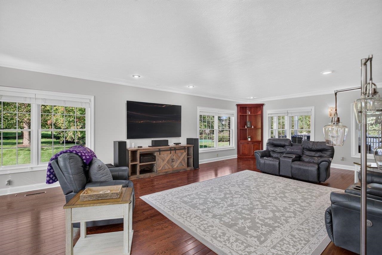 3343 ARGYLE CT