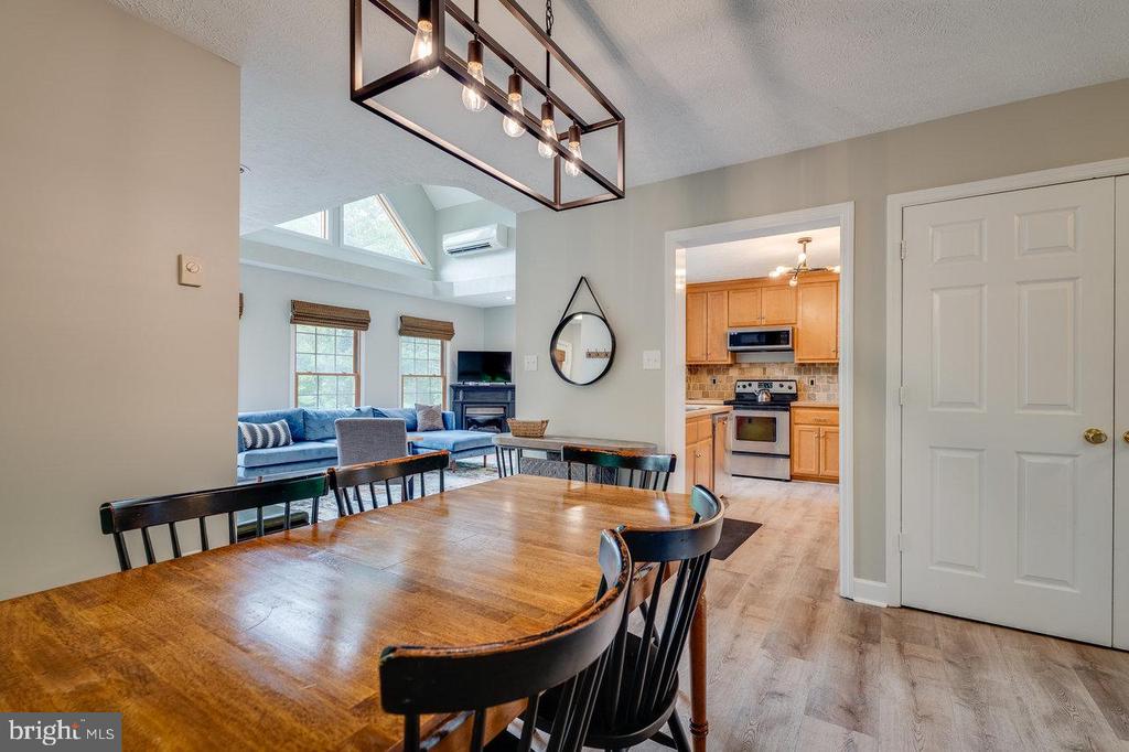 188 SHAMOKIN SPRINGS TRL