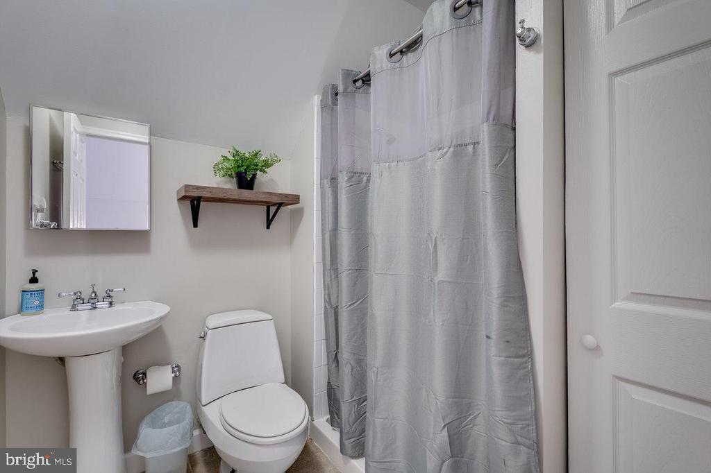 188 SHAMOKIN SPRINGS TRL