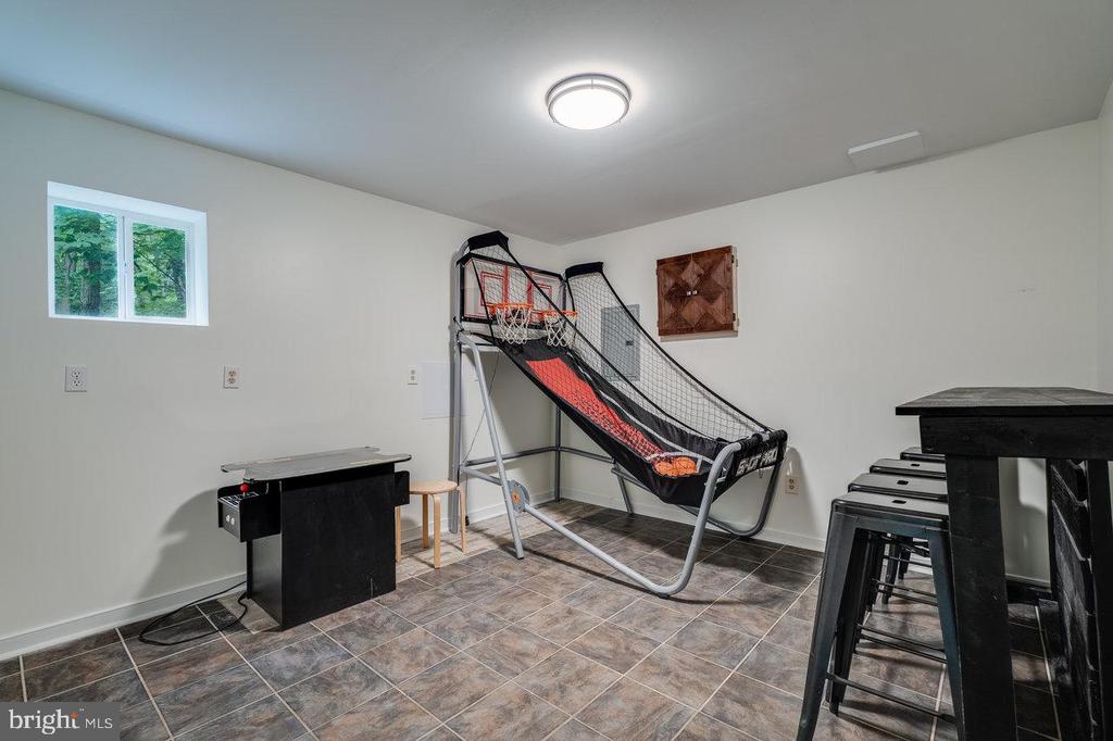 188 SHAMOKIN SPRINGS TRL