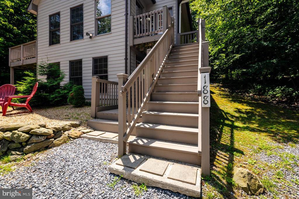 188 SHAMOKIN SPRINGS TRL