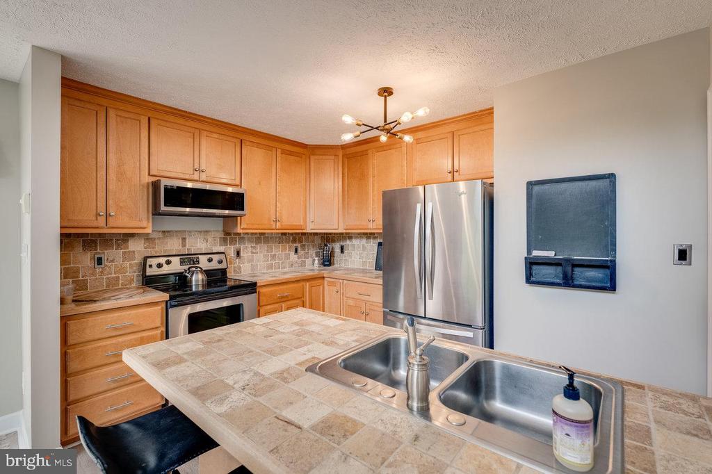 188 SHAMOKIN SPRINGS TRL