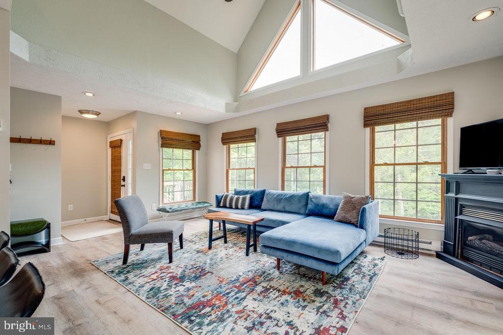 188 SHAMOKIN SPRINGS TRL