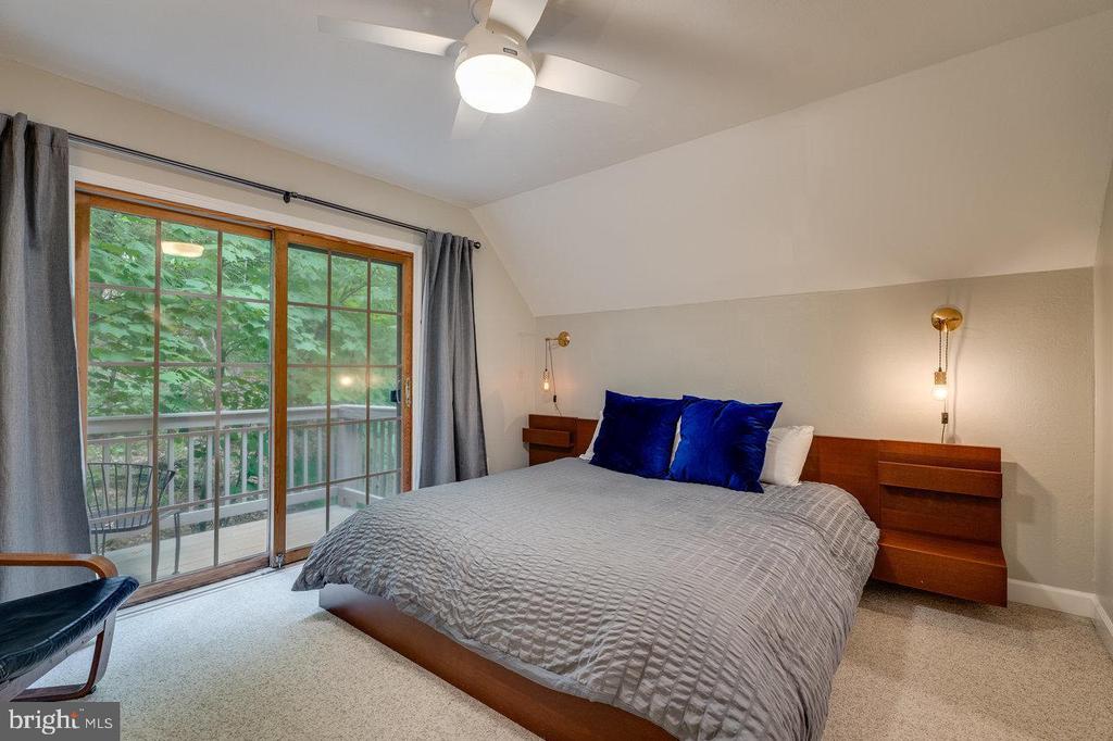 188 SHAMOKIN SPRINGS TRL