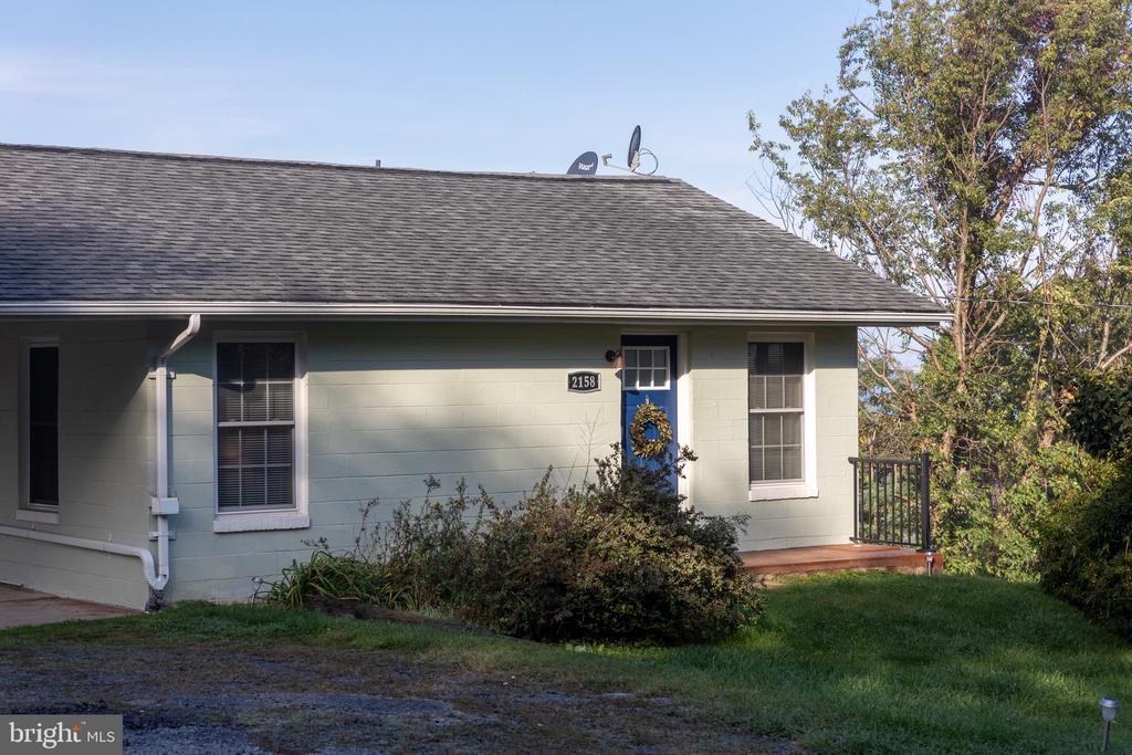 2158 TANNERS RIDGE RD