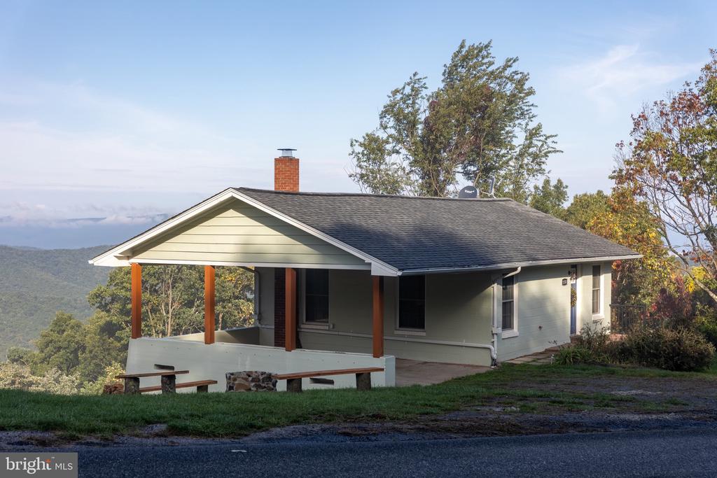 2158 TANNERS RIDGE RD