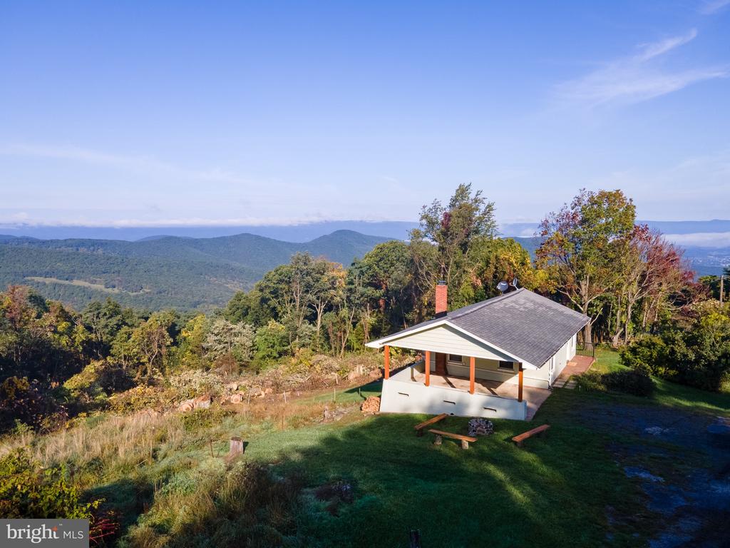 2158 TANNERS RIDGE RD