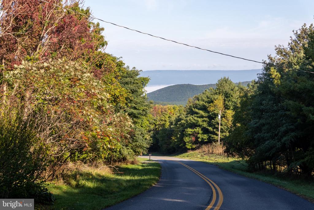 2158 TANNERS RIDGE RD