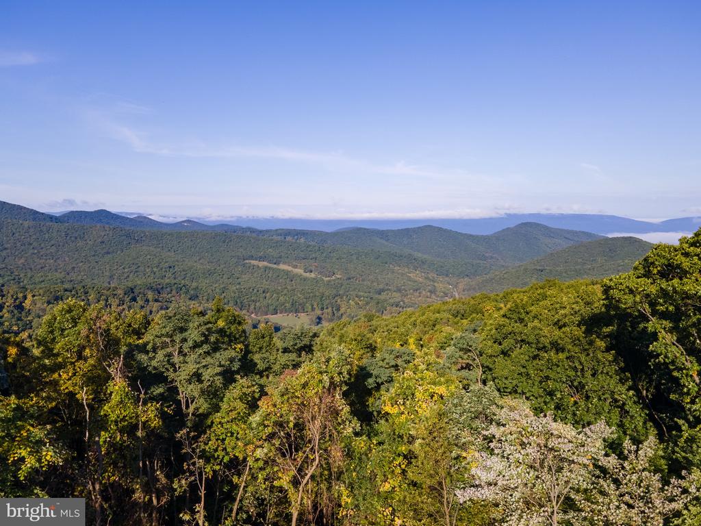 2158 TANNERS RIDGE RD