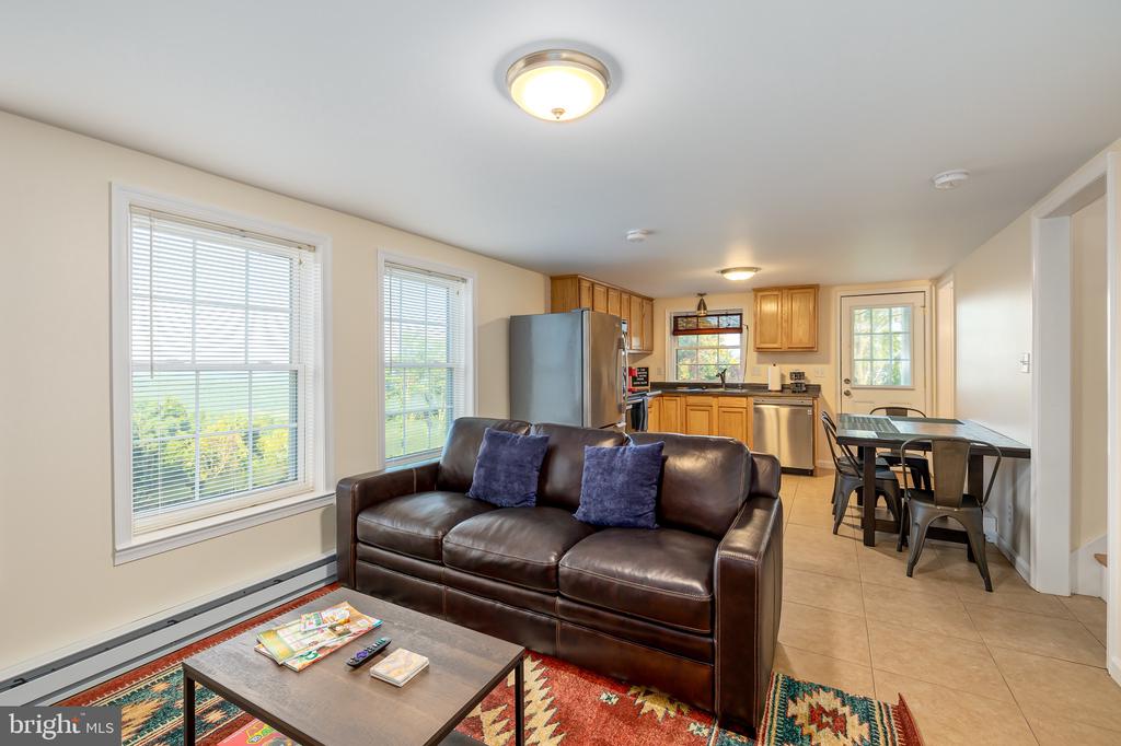 2158 TANNERS RIDGE RD