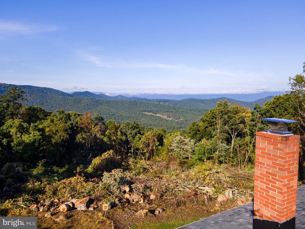 2158 TANNERS RIDGE RD