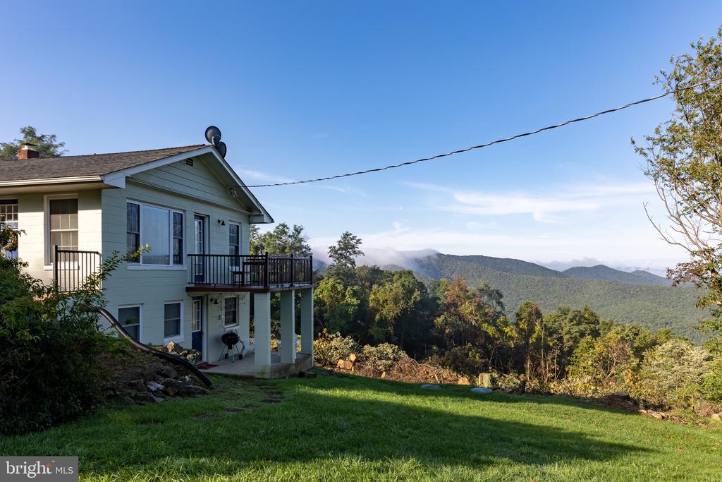 2158 TANNERS RIDGE RD