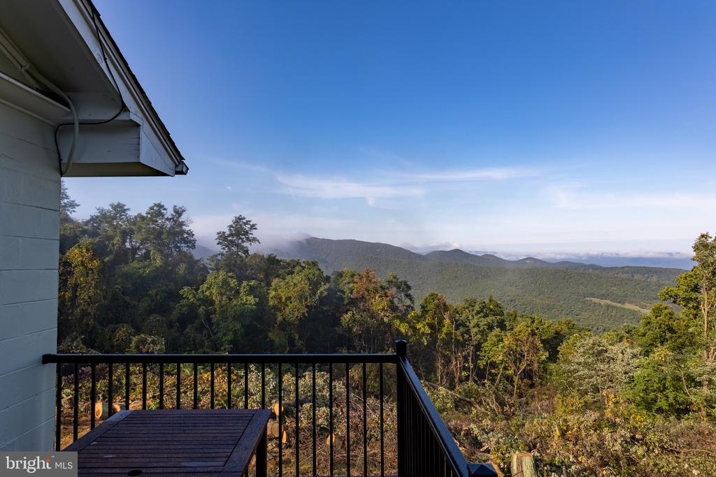 2158 TANNERS RIDGE RD