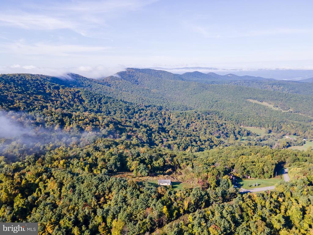 2158 TANNERS RIDGE RD