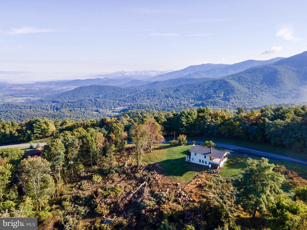 2158 TANNERS RIDGE RD