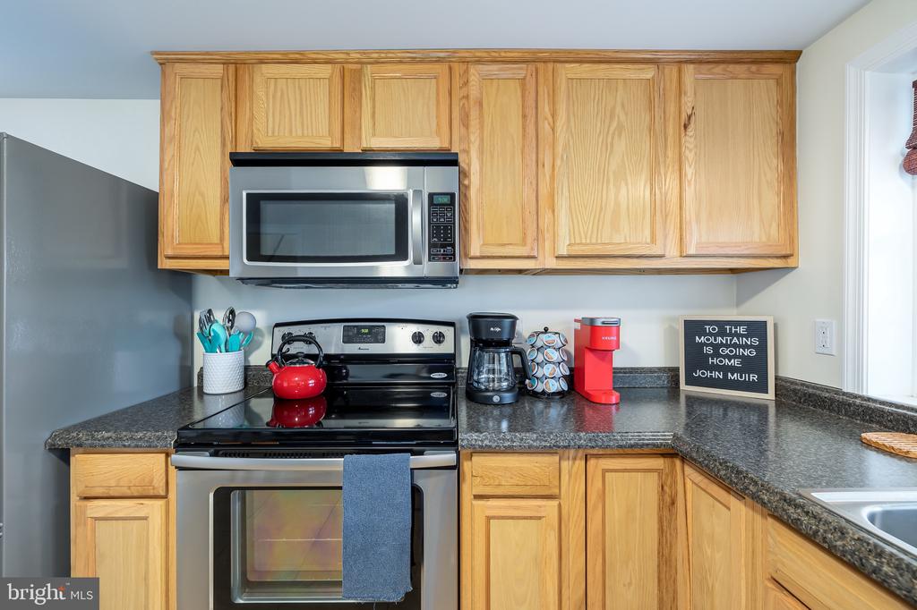 2158 TANNERS RIDGE RD