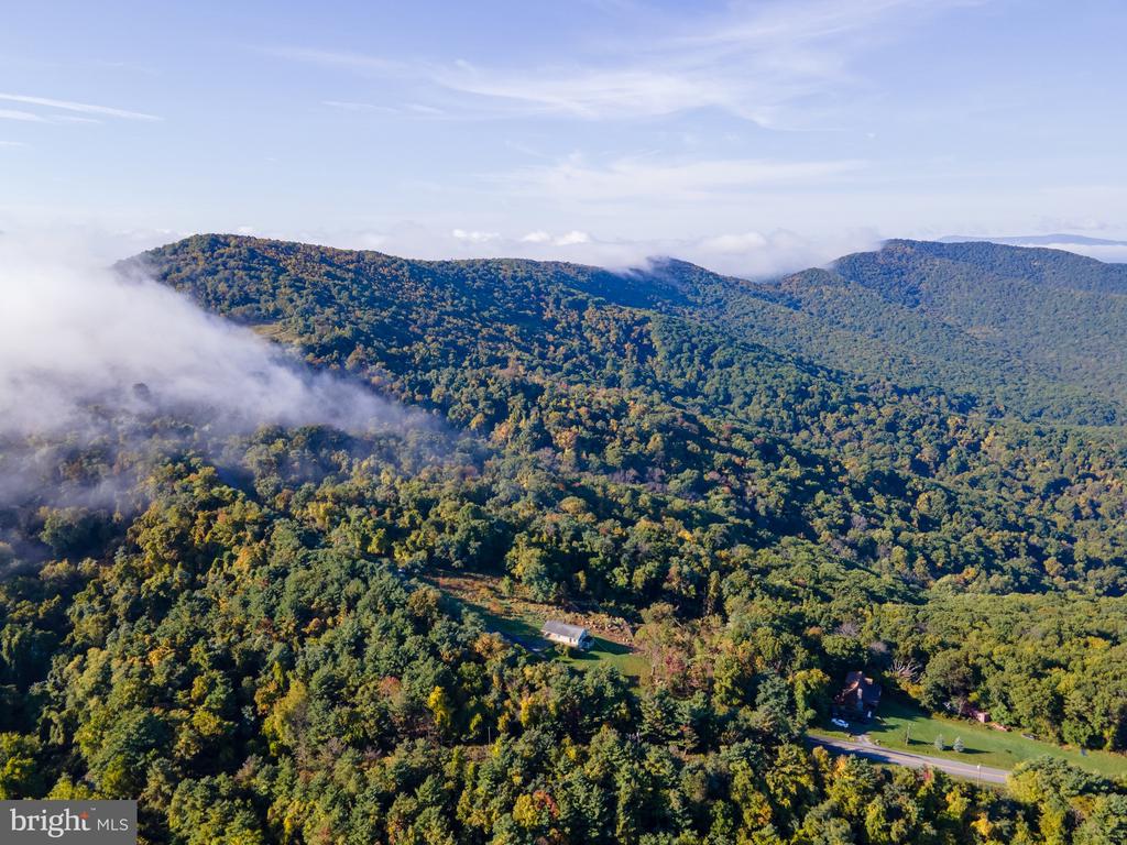 2158 TANNERS RIDGE RD