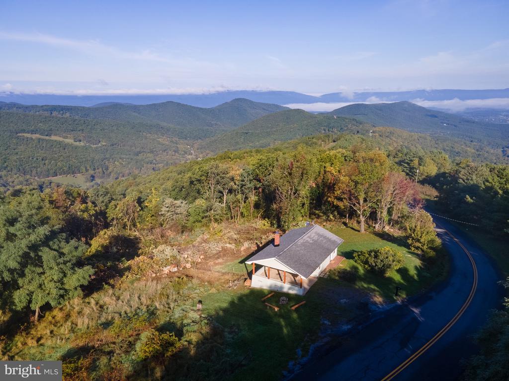 2158 TANNERS RIDGE RD