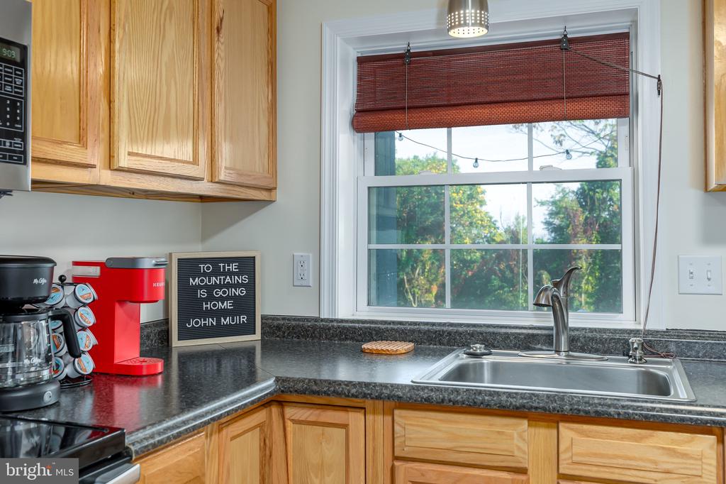 2158 TANNERS RIDGE RD