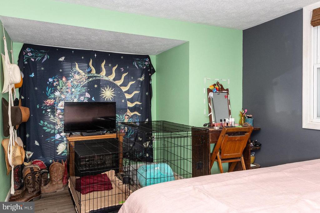 209 HAWKSBILL HEIGHTS DR