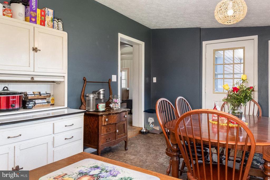 209 HAWKSBILL HEIGHTS DR