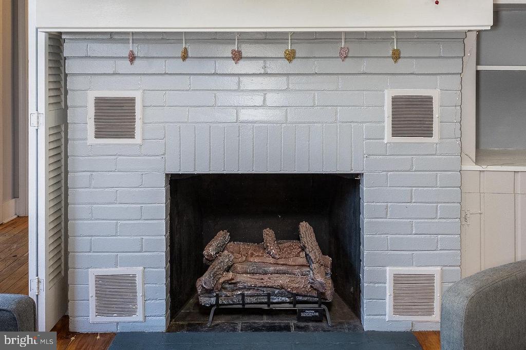 209 HAWKSBILL HEIGHTS DR