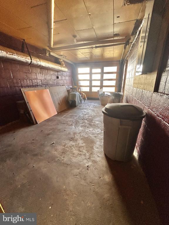 209 HAWKSBILL HEIGHTS DR