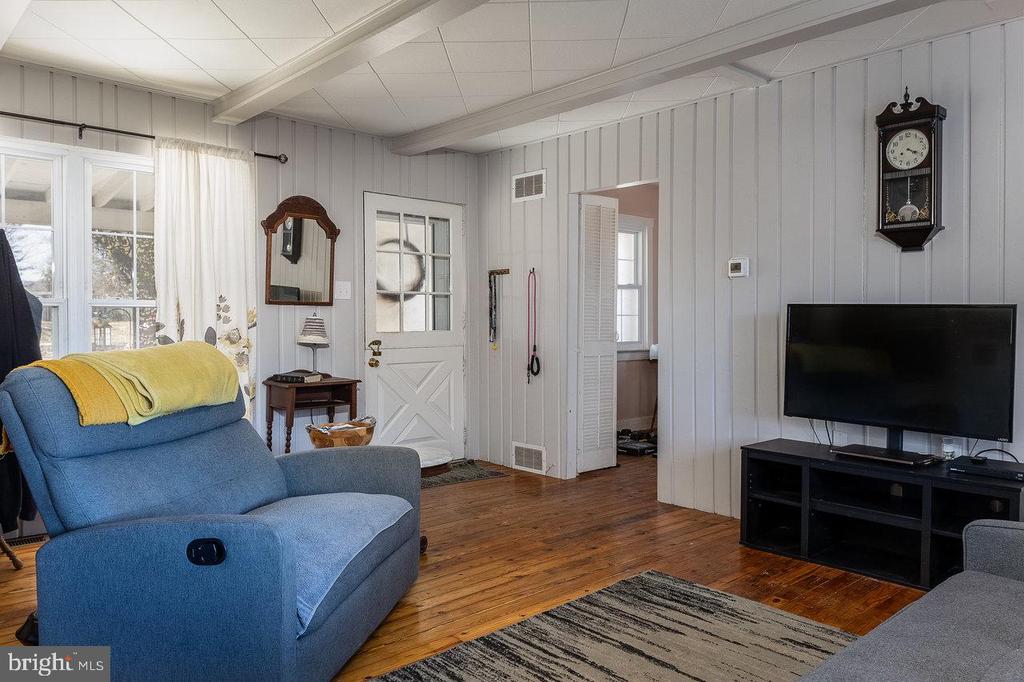 209 HAWKSBILL HEIGHTS DR