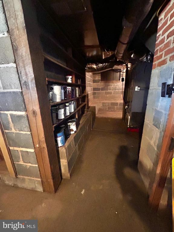 209 HAWKSBILL HEIGHTS DR