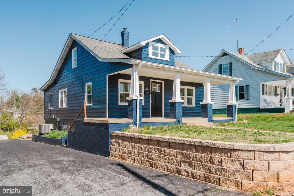 52 BRUMBACK AVE