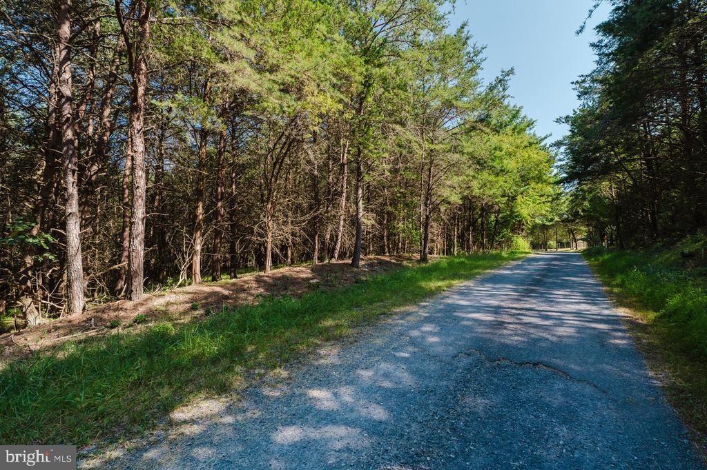 RIVERVIEW ROAD
