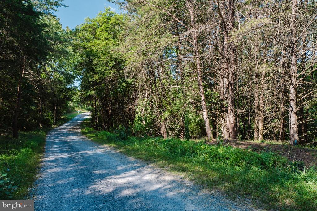 RIVERVIEW ROAD