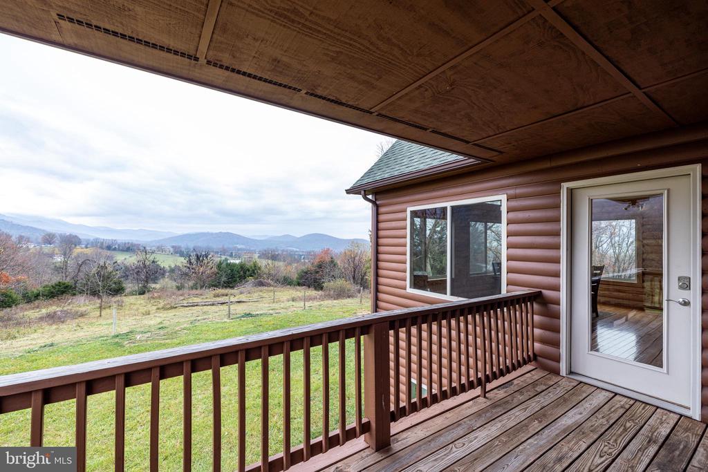 2225 VALLEY BURG RD