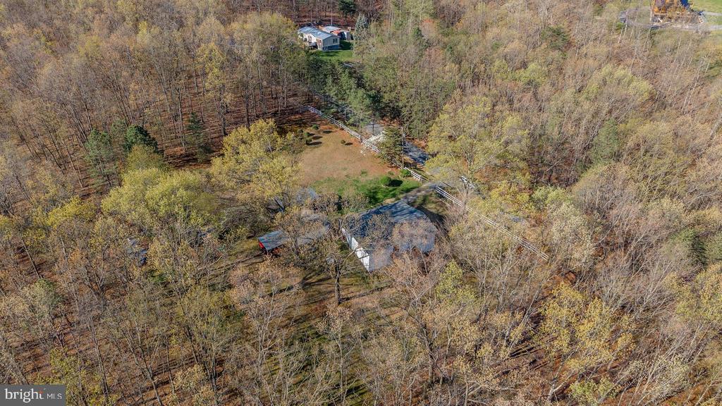 160 GALE LN
