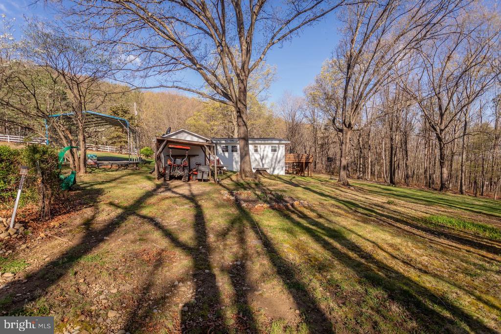 160 GALE LN