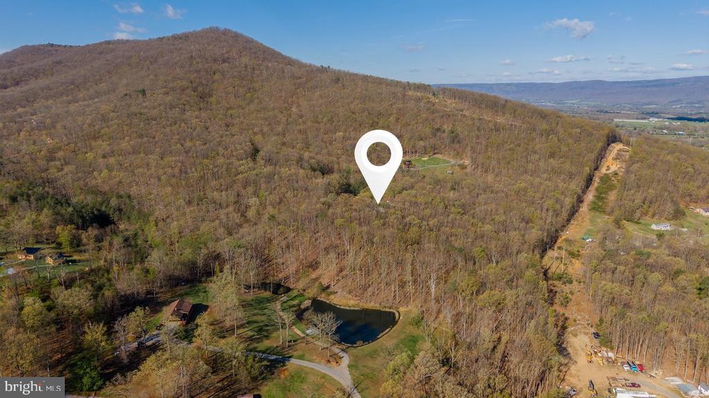 160 GALE LN