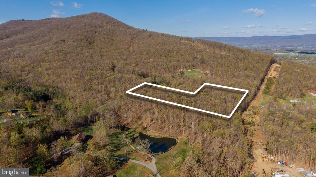 160 GALE LN