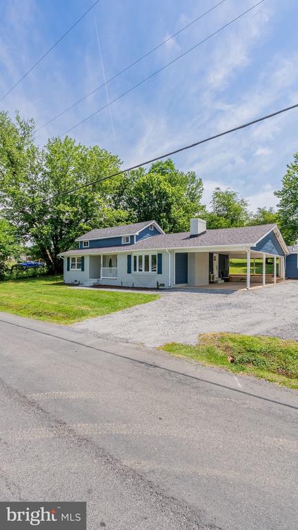 577 POND AVE