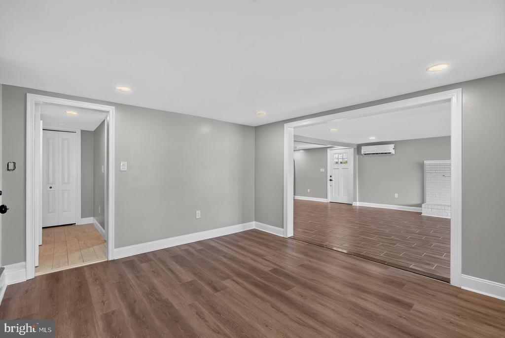 577 POND AVE