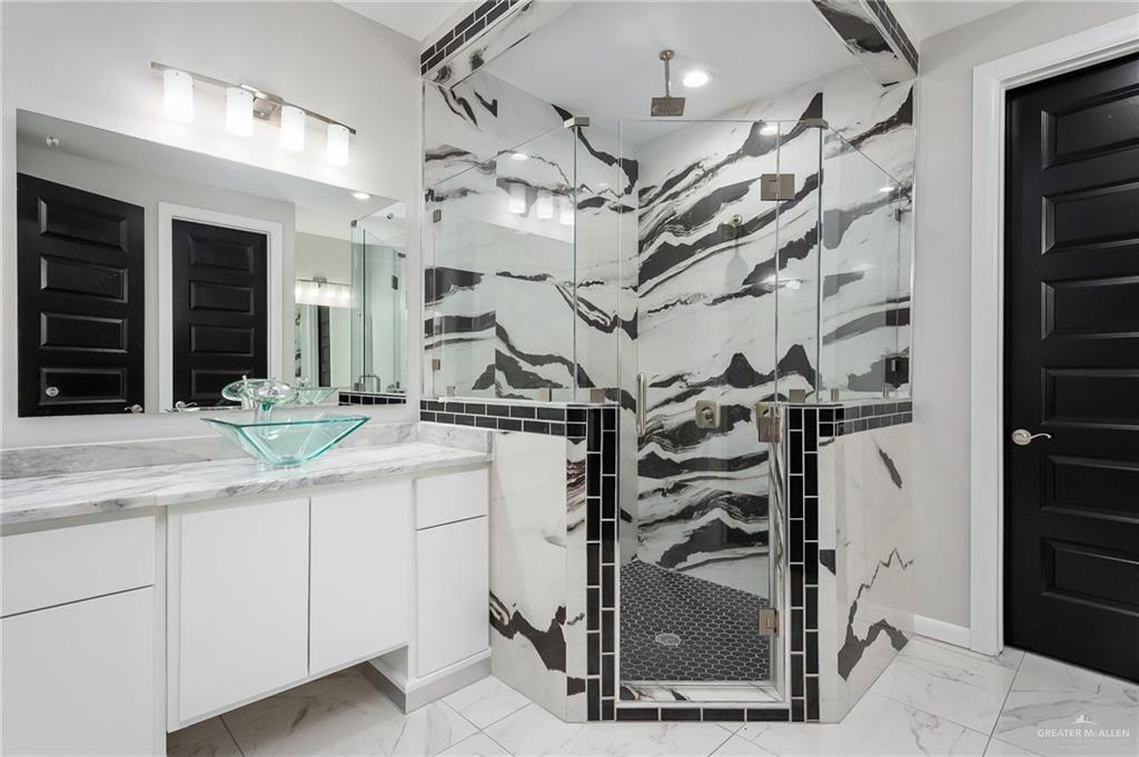 2614 S 41st Street, McAllen