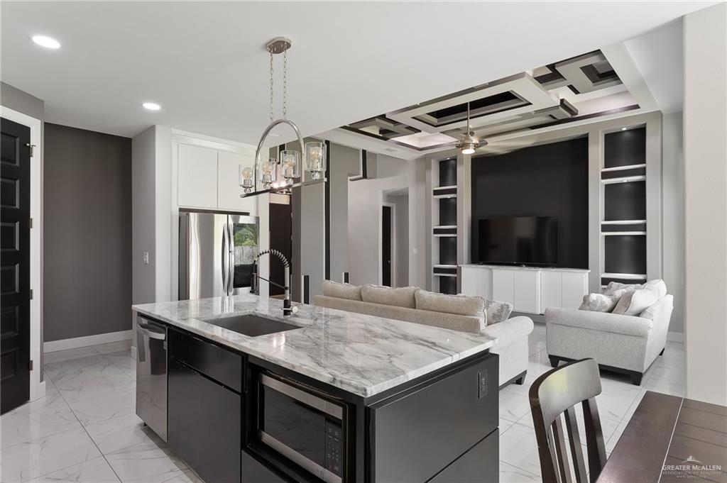 2614 S 41st Street, McAllen