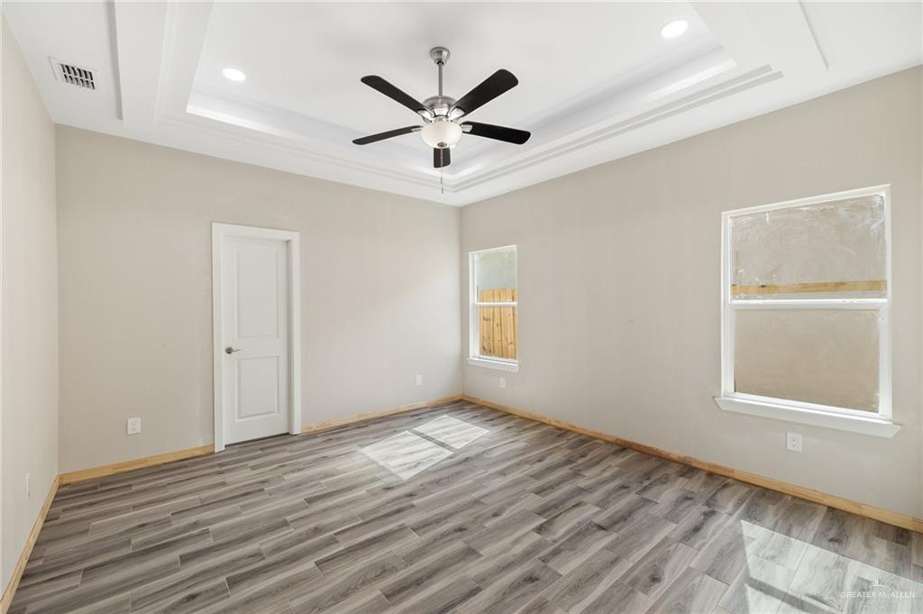 3429 E Barkley Street