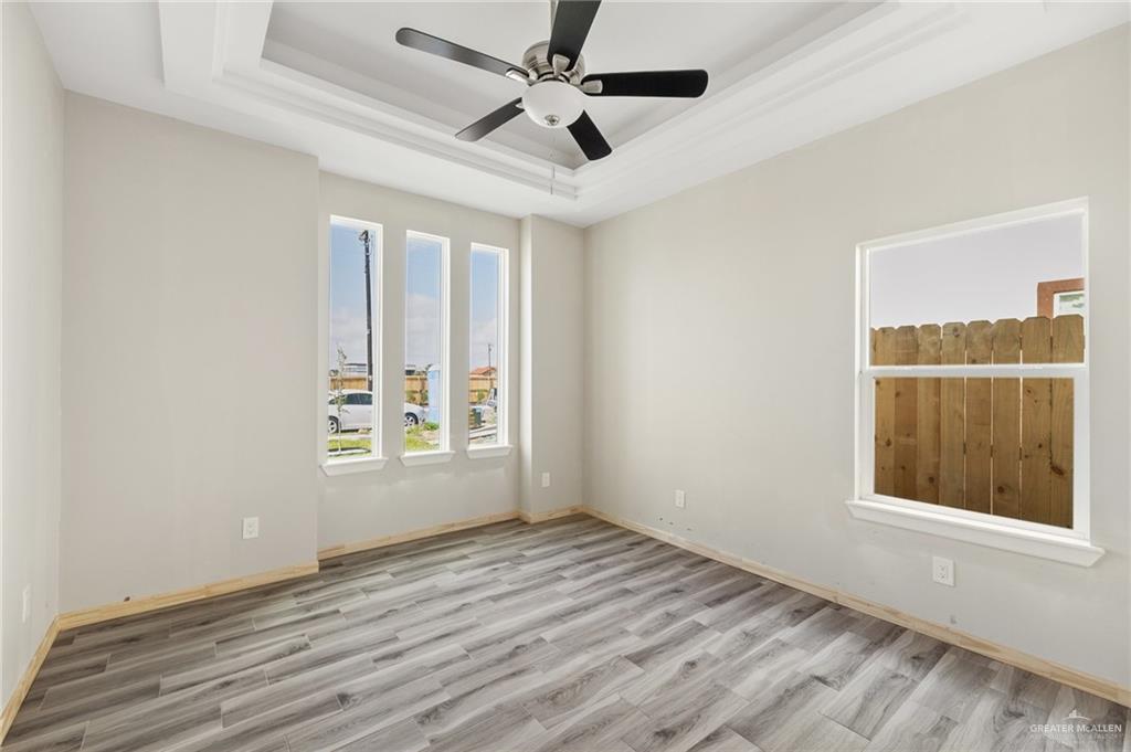 3429 E Barkley Street