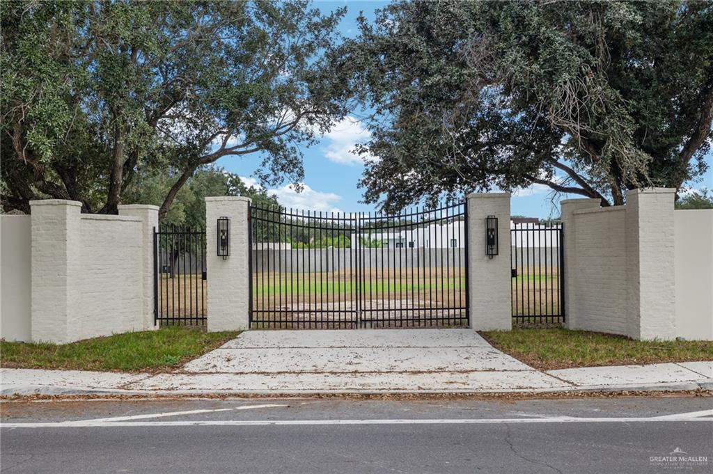 705 S 1st Street, McAllen
