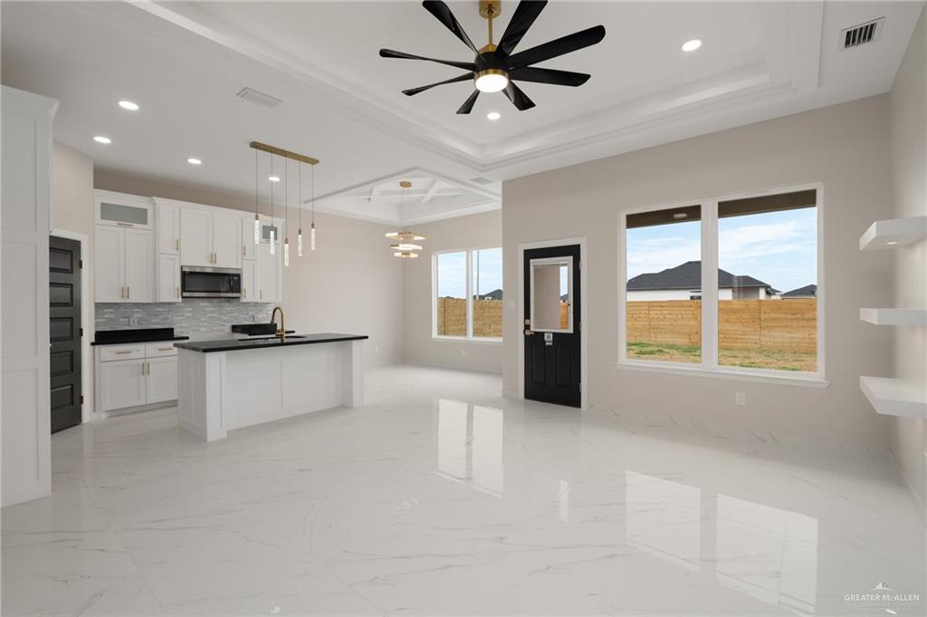 3425 E Barkley Street