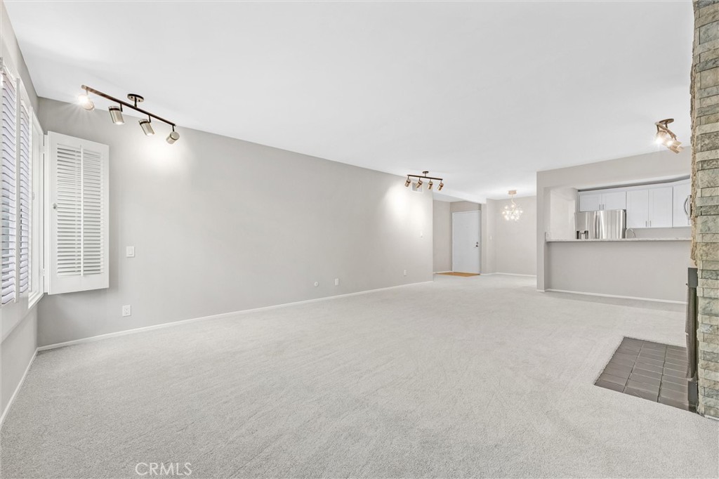 950 N Kings Road 337