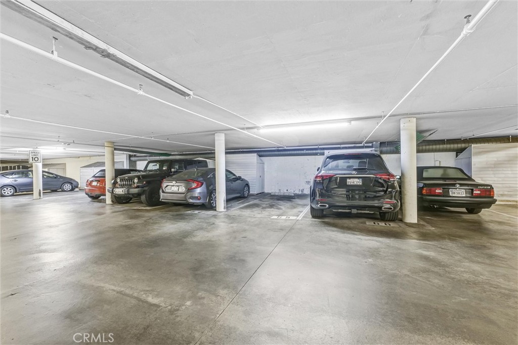 950 N Kings Road 337