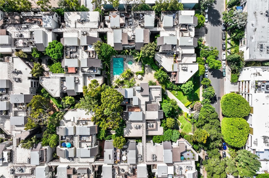 950 N Kings Road 337