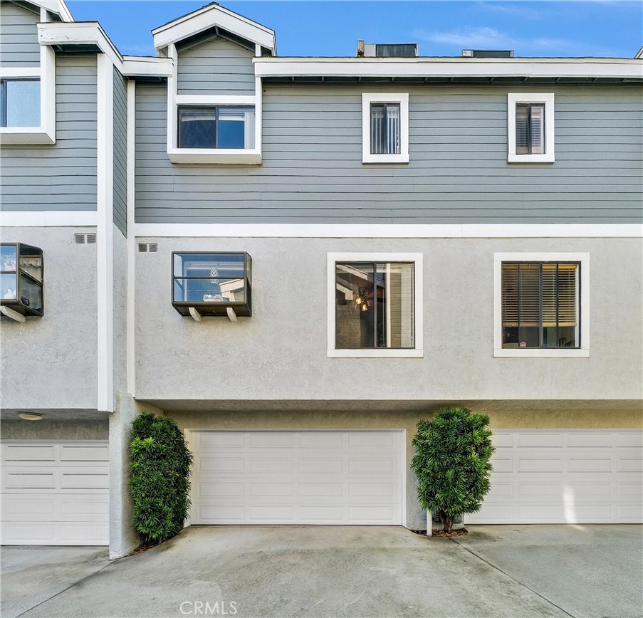965 W Duarte Road B