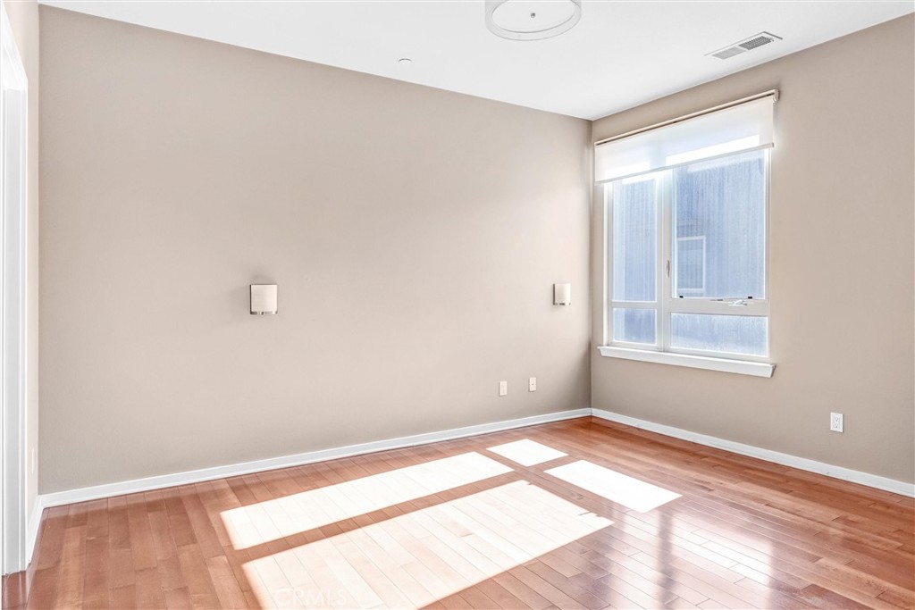 5405 W 149th Place 15